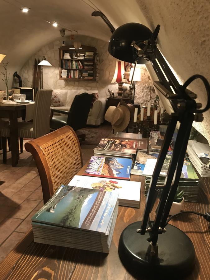 B&B Il Grottino Di אסרגי מראה חיצוני תמונה